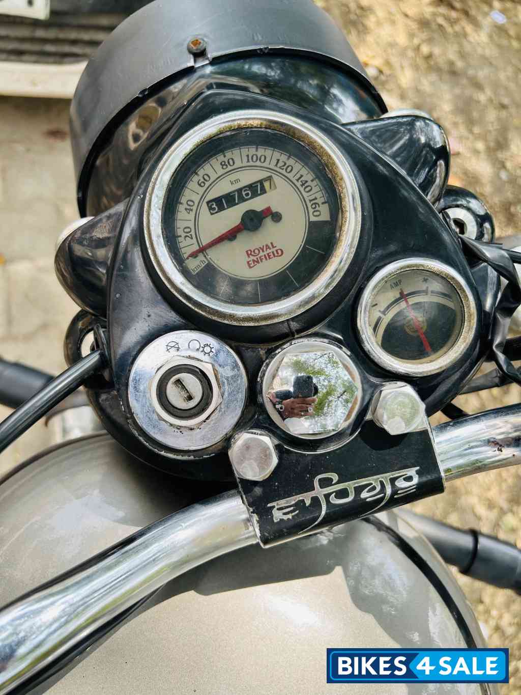 Gunmetal Grey Royal Enfield Classic Gunmetal Grey