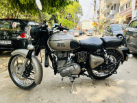 Gunmetal Grey Royal Enfield Classic Gunmetal Grey