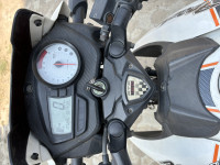 White TVS Apache RTR 160