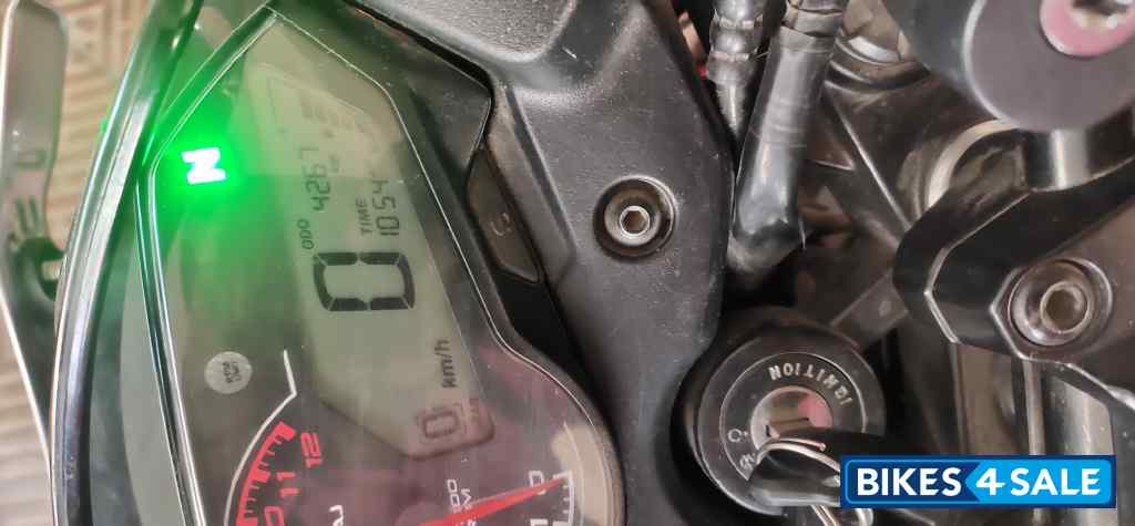 Bajaj Pulsar P150 Single Disc Single Seat