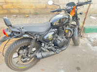 Rebel Black Royal Enfield Hunter 350 Retro