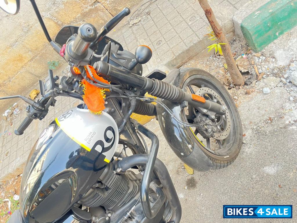 Rebel Black Royal Enfield Hunter 350 Retro