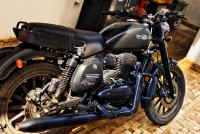 Jawa 42 Dual Channel ABS AllStar Black 2022 Model