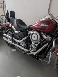 Billiard Red Harley Davidson Low Rider