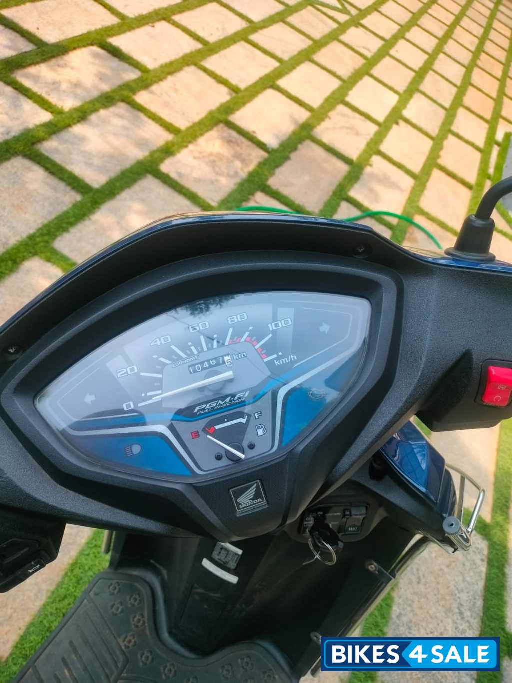 Blue Honda Activa 6G Dlx