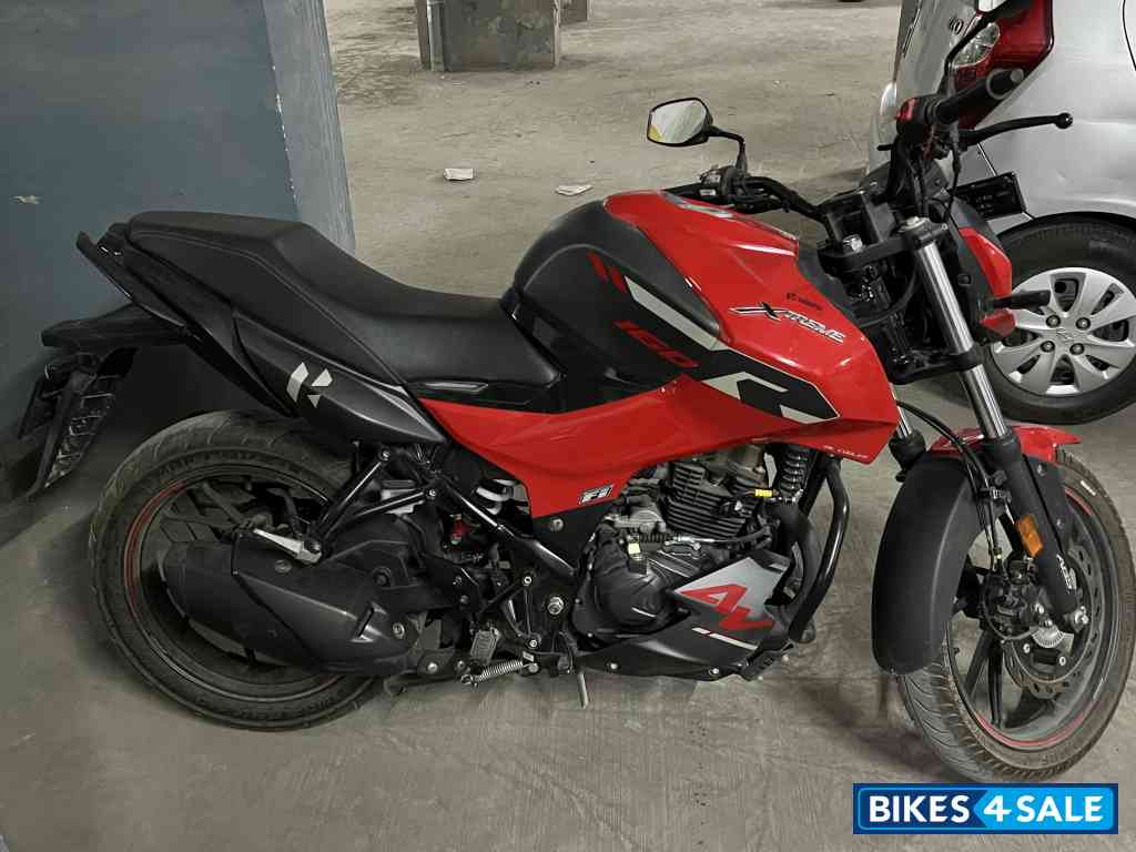 Hero Xtreme 160R 4V Standard