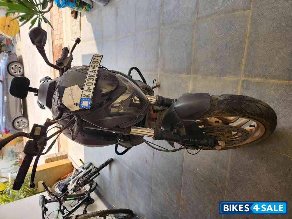 Bajaj Dominar 400
