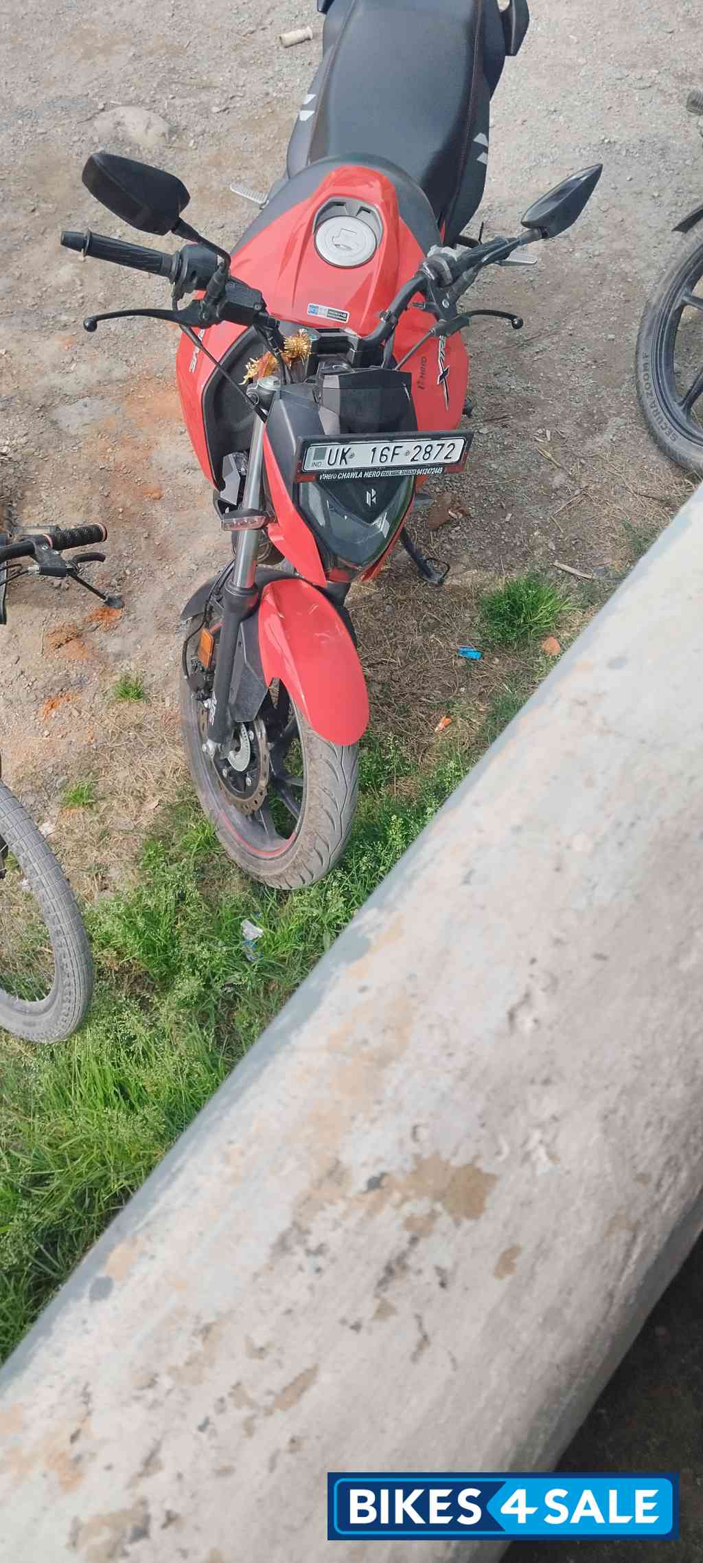 Red End  Black Combo Hero Xtreme 160R 4V Pro