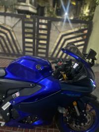 Yamaha R15 V4