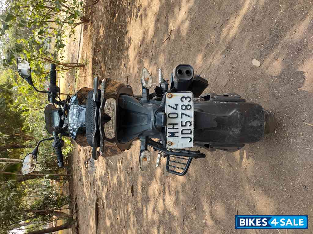 Black TVS Apache RTR 200 4V