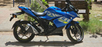 Blue Suzuki Gixxer SF