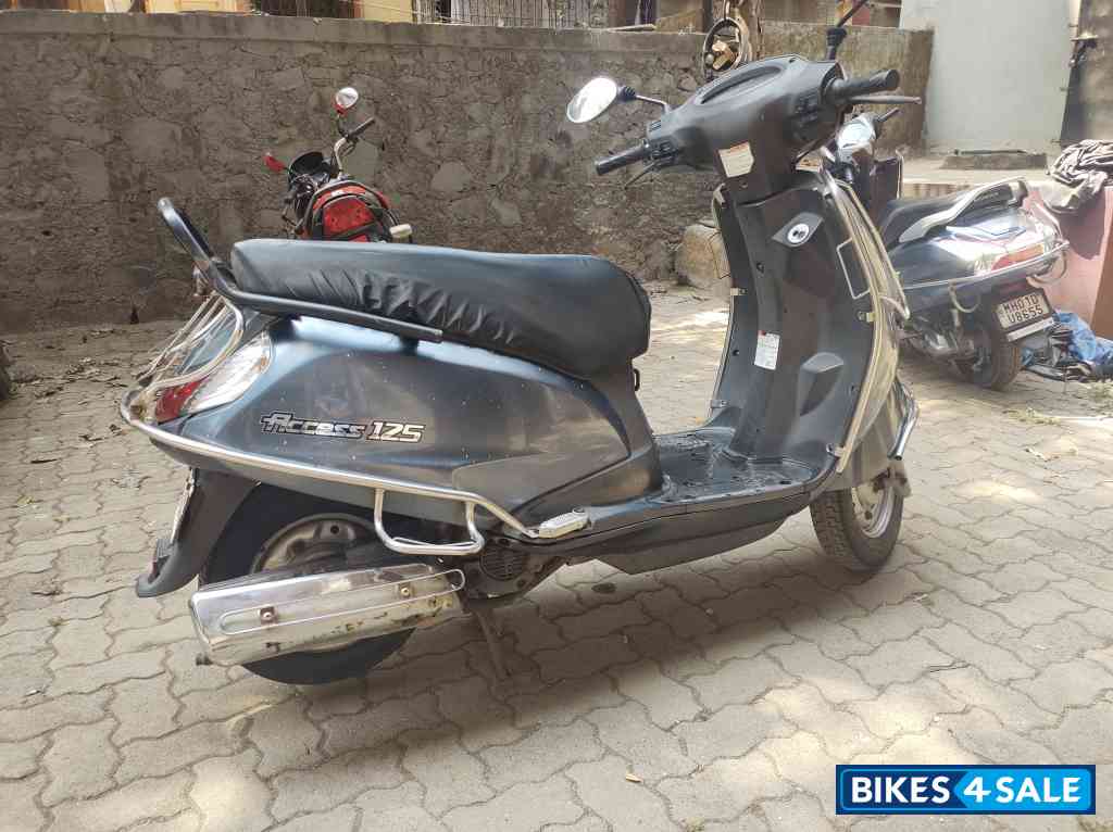 Grey Suzuki Access 125
