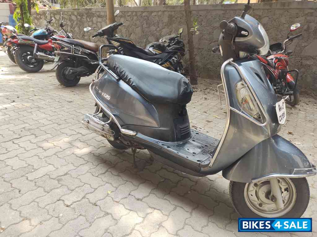 Grey Suzuki Access 125