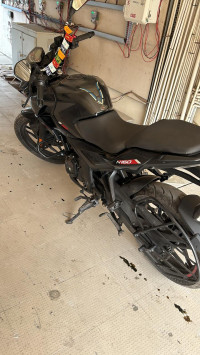 Black Bajaj Pulsar N160 Dual Channel ABS
