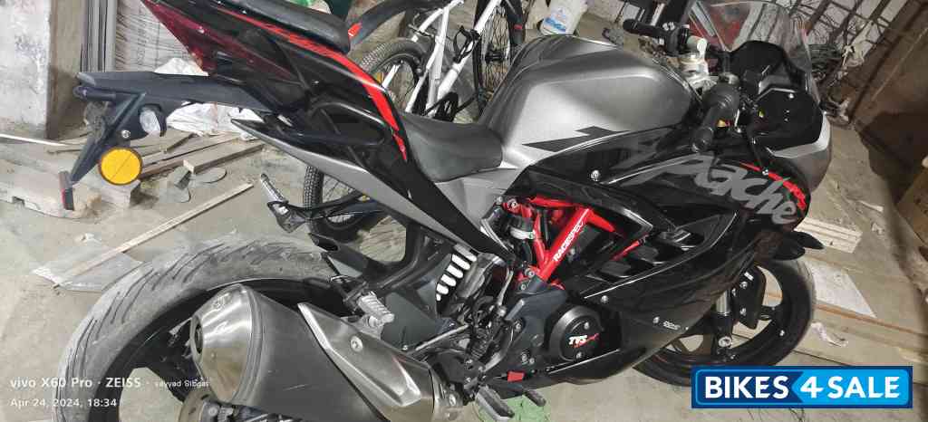 Black Red TVS Apache RR 310