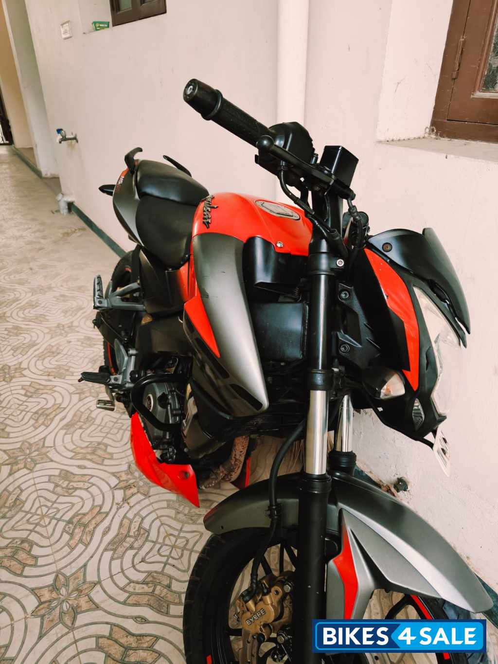 Bajaj Pulsar NS200
