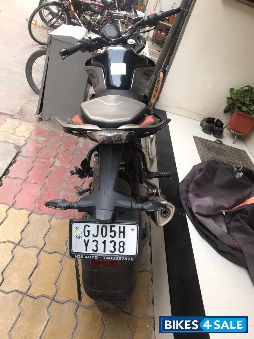 Silver Metallic Matt KTM Duke 250 2020