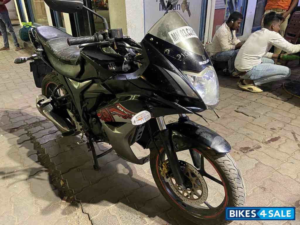 Suzuki Gixxer SF