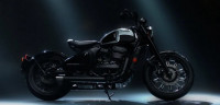 Jawa 42 Bobber Black Mirror