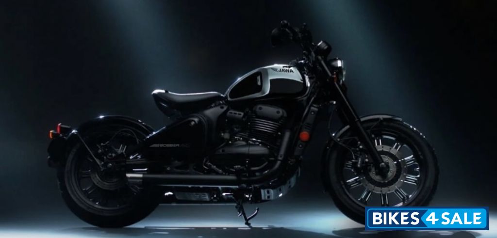 Jawa 42 Bobber Black Mirror