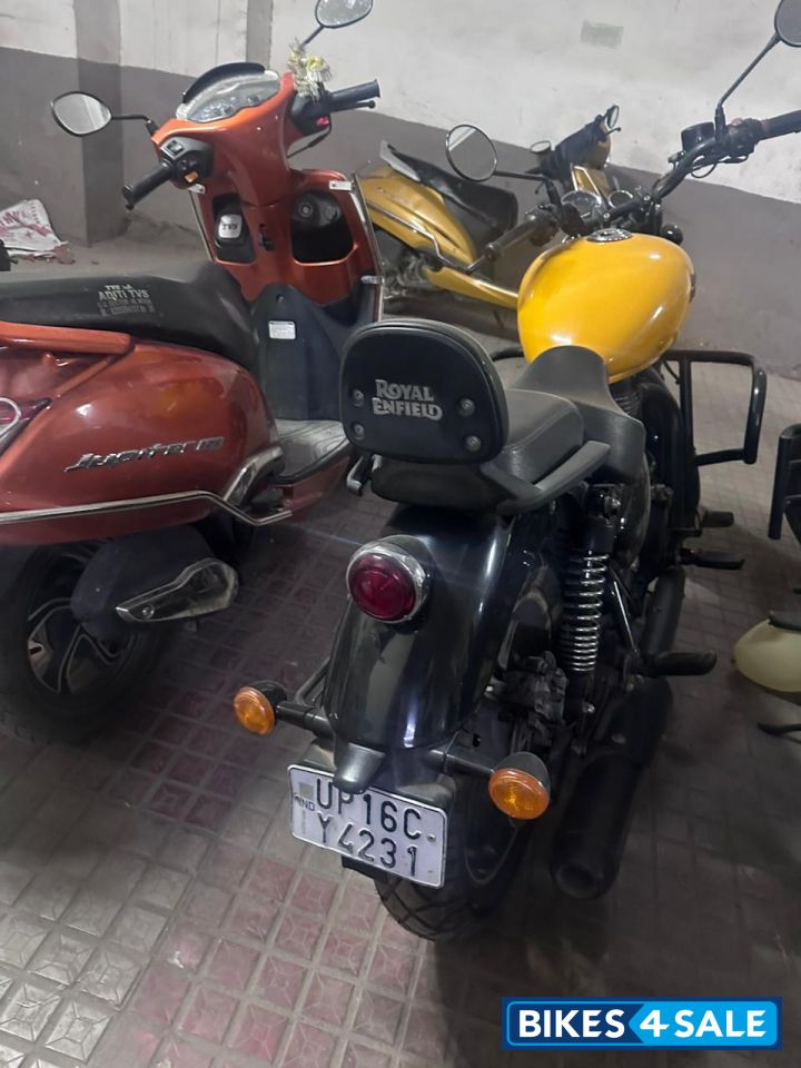 Royal Enfield Meteor 350 Fireball