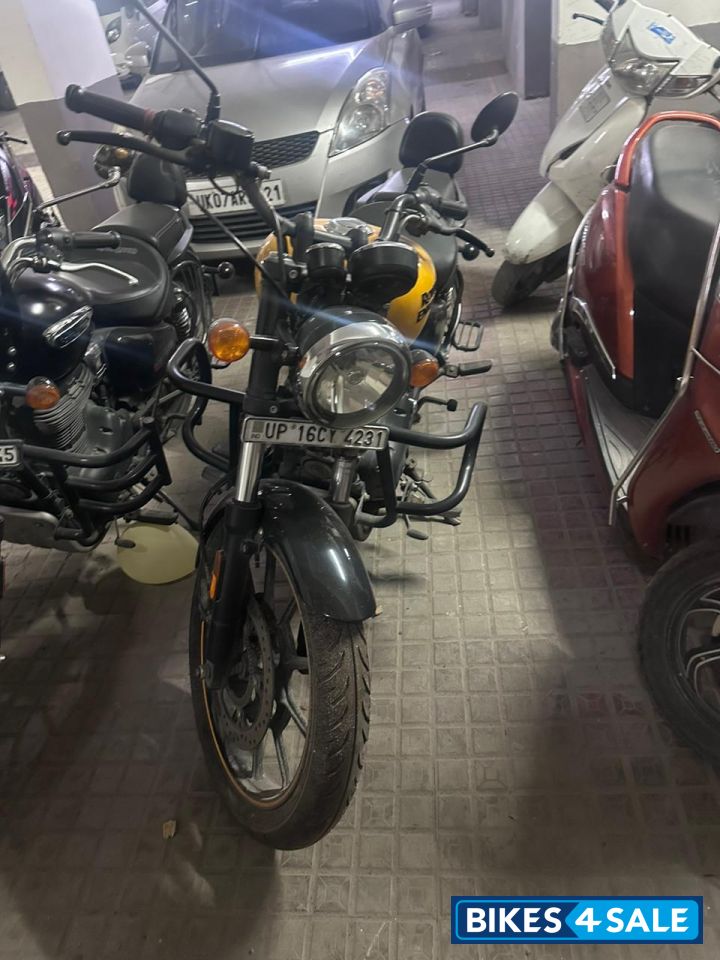 Royal Enfield Meteor 350 Fireball