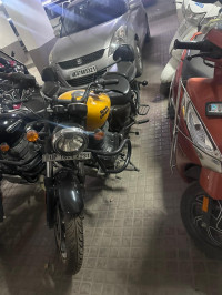 Royal Enfield Meteor 350 Fireball