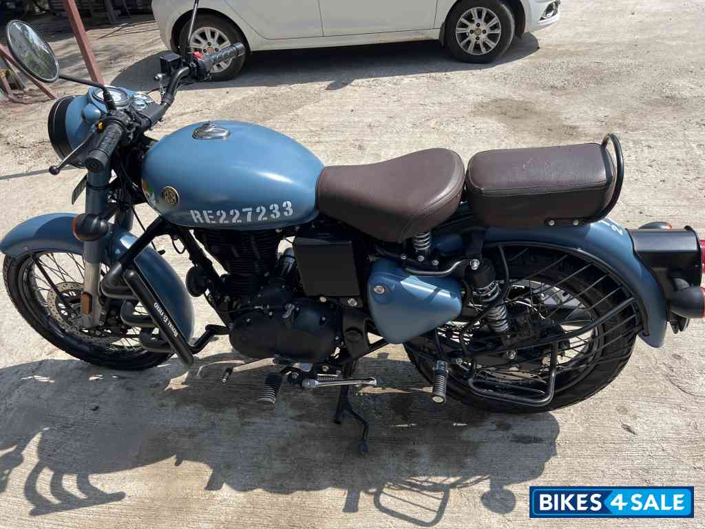 Royal Enfield Classic Signals Airborne Blue
