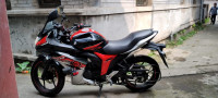 Black/red Suzuki Gixxer SF Fi