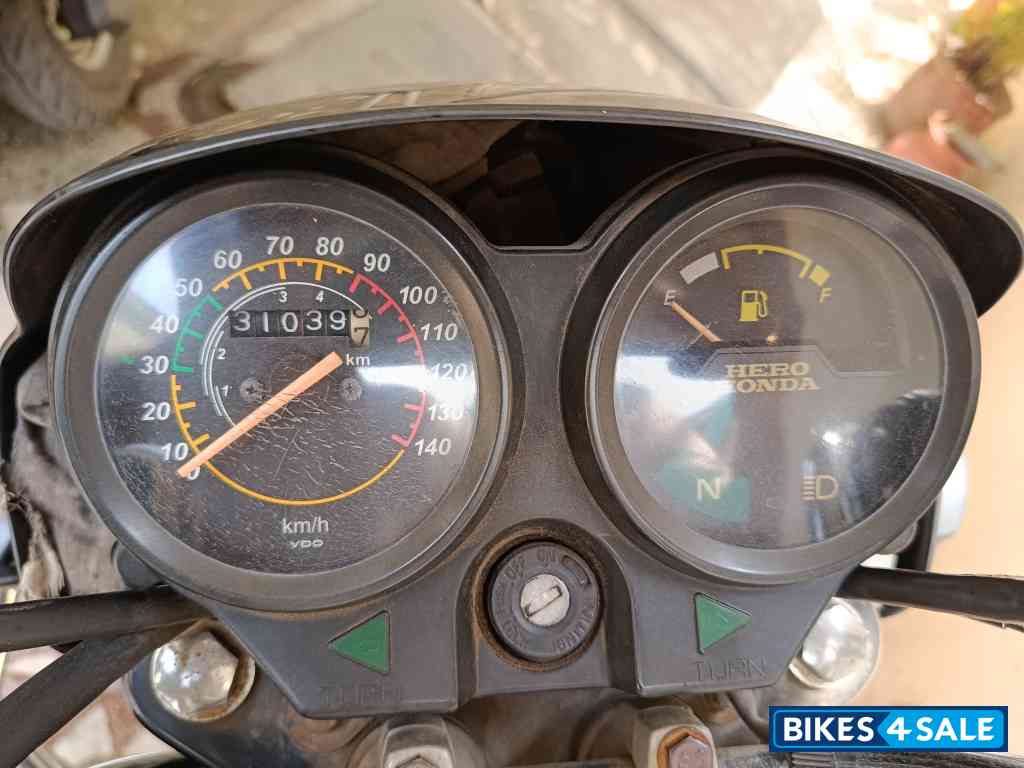 Black Hero Splendor Plus