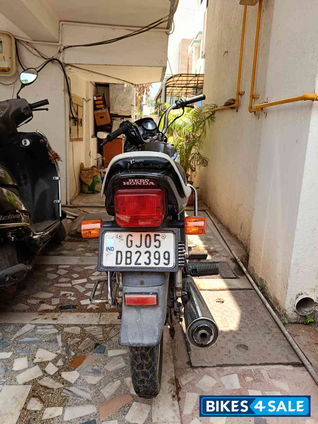 Black Hero Splendor Plus