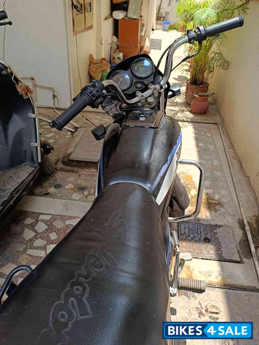 Black Hero Splendor Plus