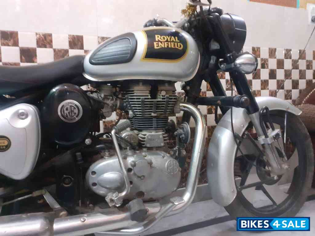 Royal Enfield Classic 350