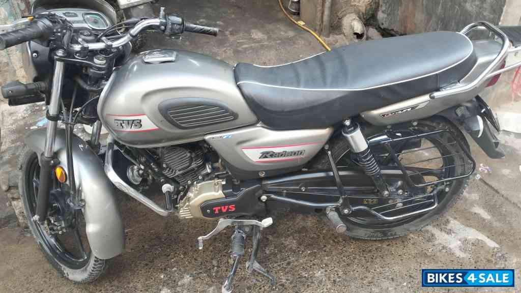 TVS Radeon BS6