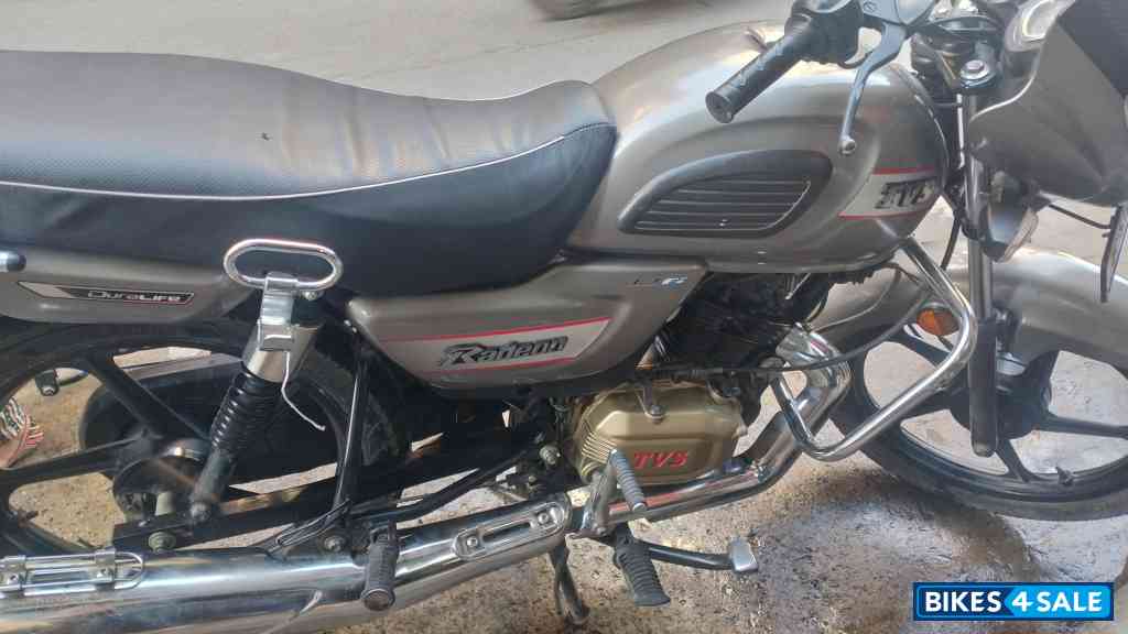 TVS Radeon BS6