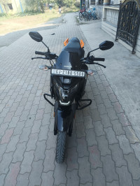 Pearl Igneous Black Honda XBlade BS6