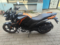 Pearl Igneous Black Honda XBlade BS6