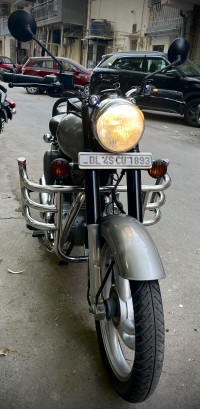 Gunmetal Grey Royal Enfield Classic Gunmetal Grey
