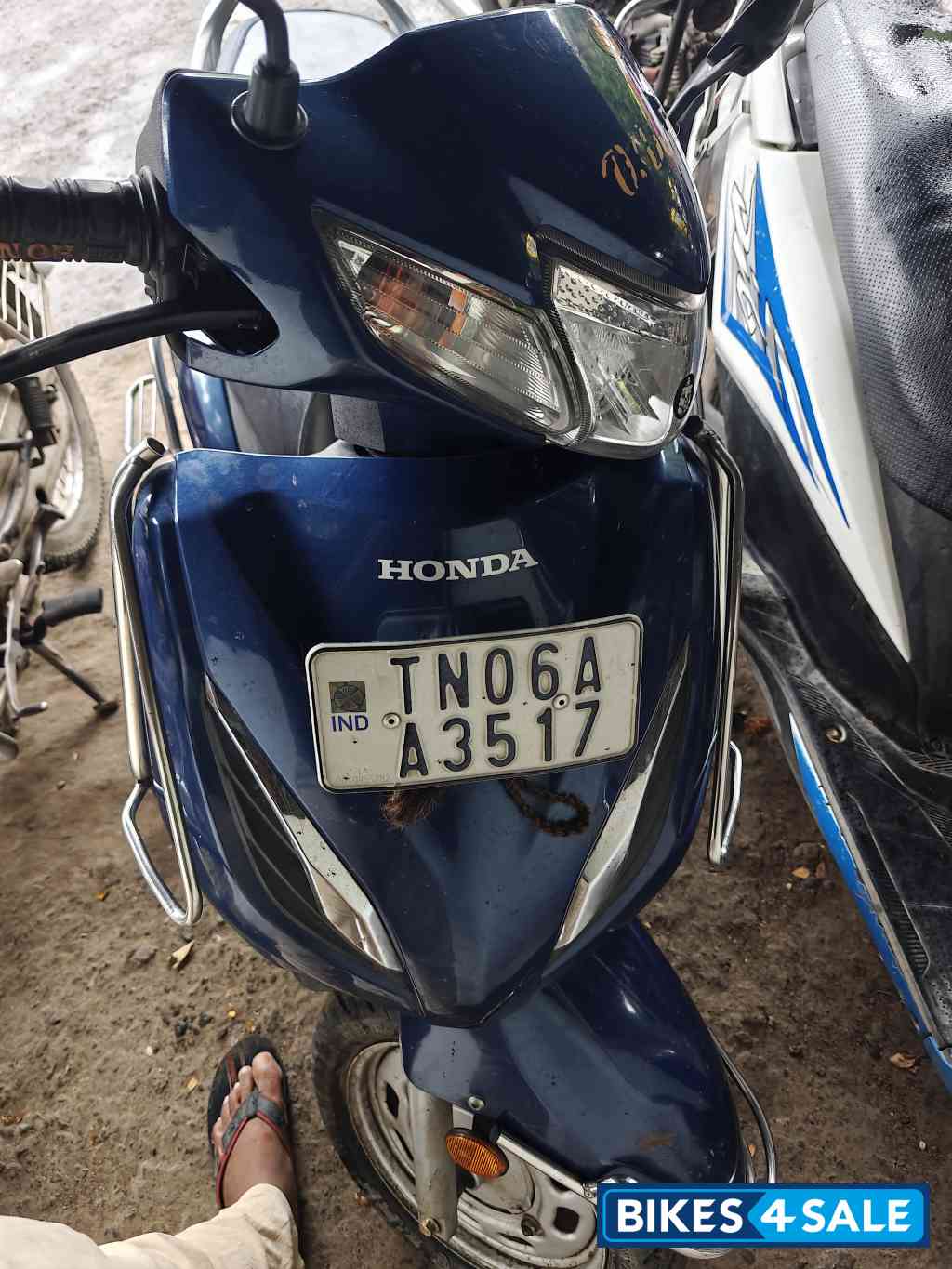 Blue Honda Activa 6G Dlx