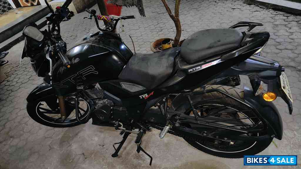 TVS Apache RTR 200 4V
