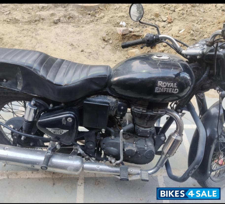 Jet Black Royal Enfield Bullet Standard 350 Jet Black Royal Enfield Bullet Standard 350
