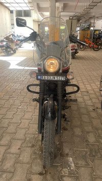 Bajaj Avenger Street 220 2017 Model