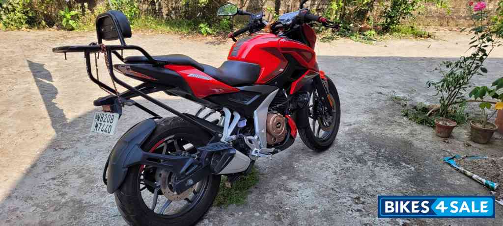 Bajaj Pulsar N250