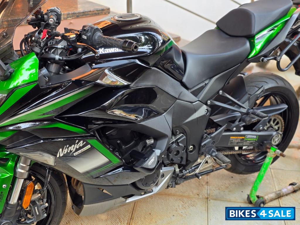 Kawasaki Green Kawasaki Z1000SX Kawasaki Green Kawasaki Z1000SX