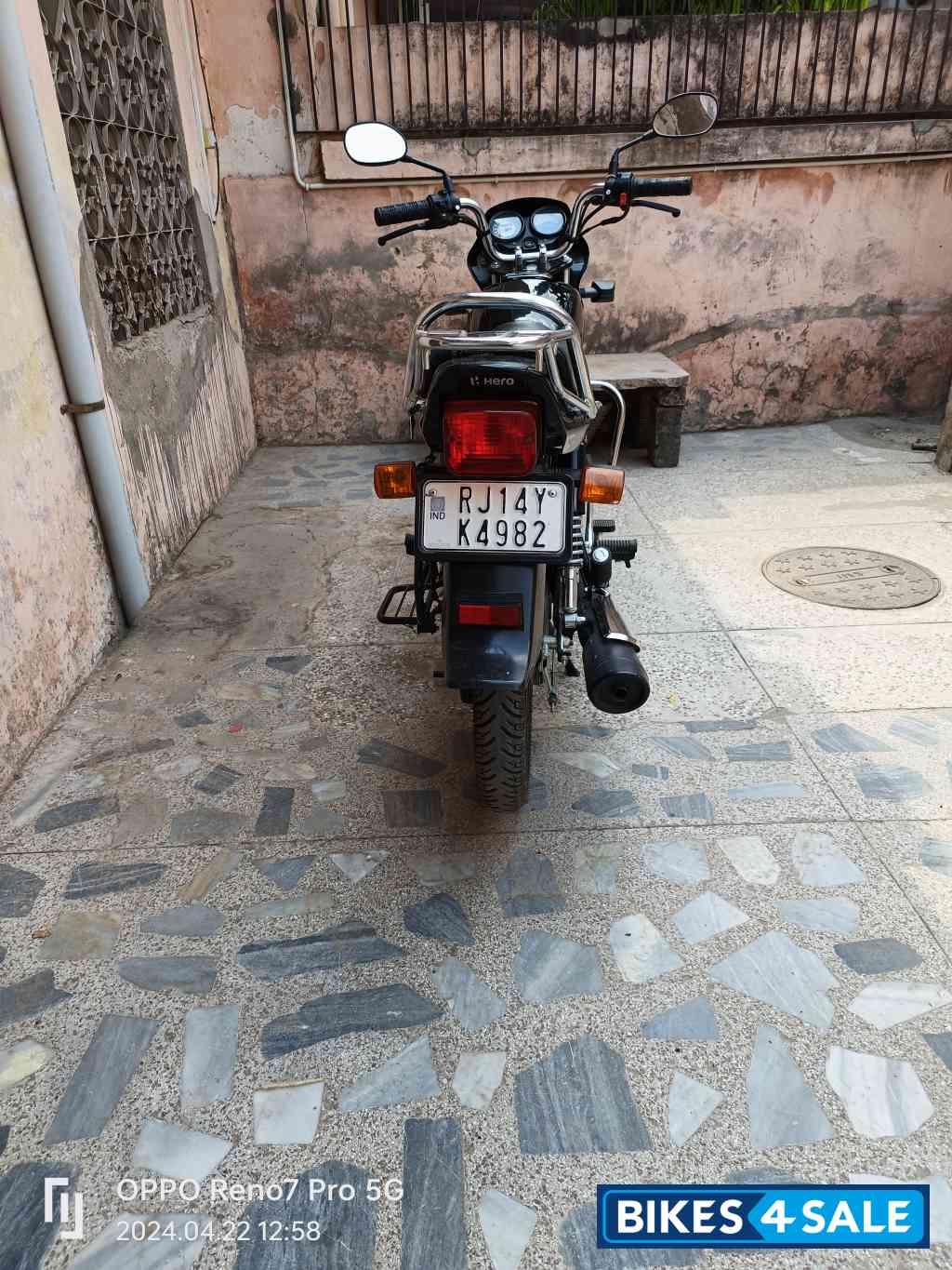 Hero Splendor Plus Black and Accent