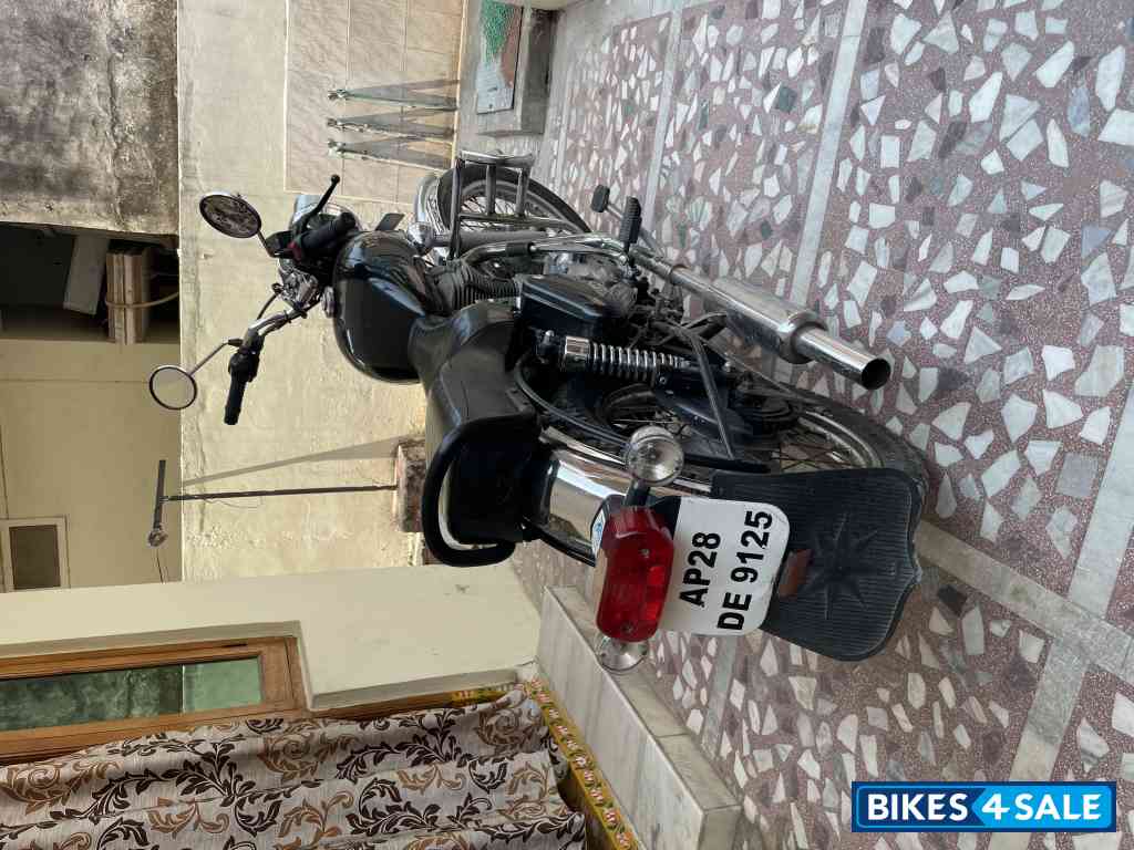 Black Royal Enfield Bullet Electra