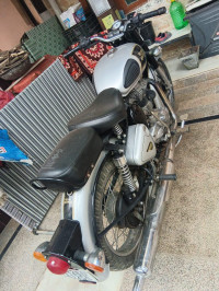 Royal Enfield Classic 500