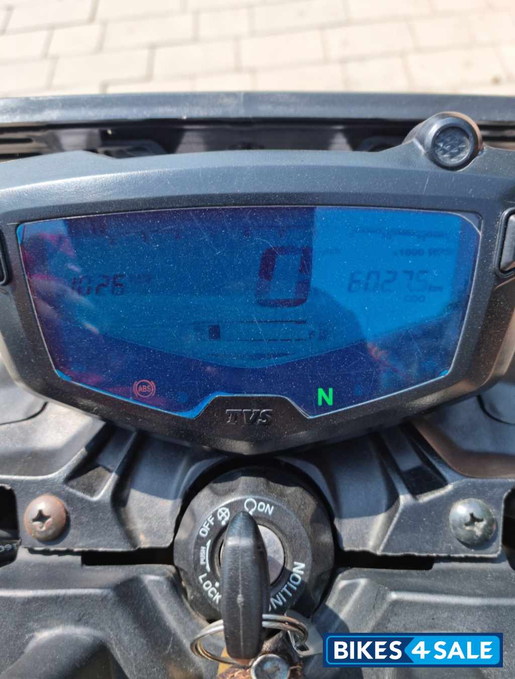 Black TVS Apache RTR 160 4V BS6