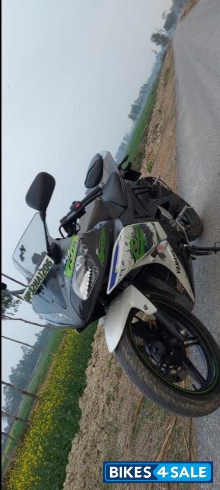 Yamaha YZF R15 V2