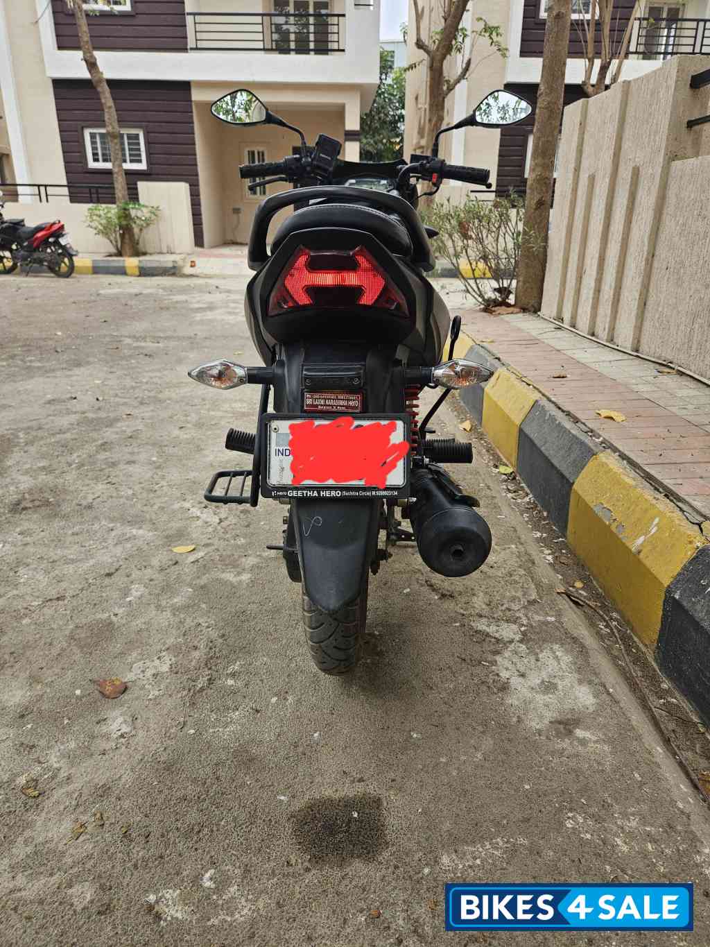 Gray Hero Glamour Xtec